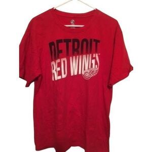 DETROIT RED WINGS SIZE LARGE T-SHIRT